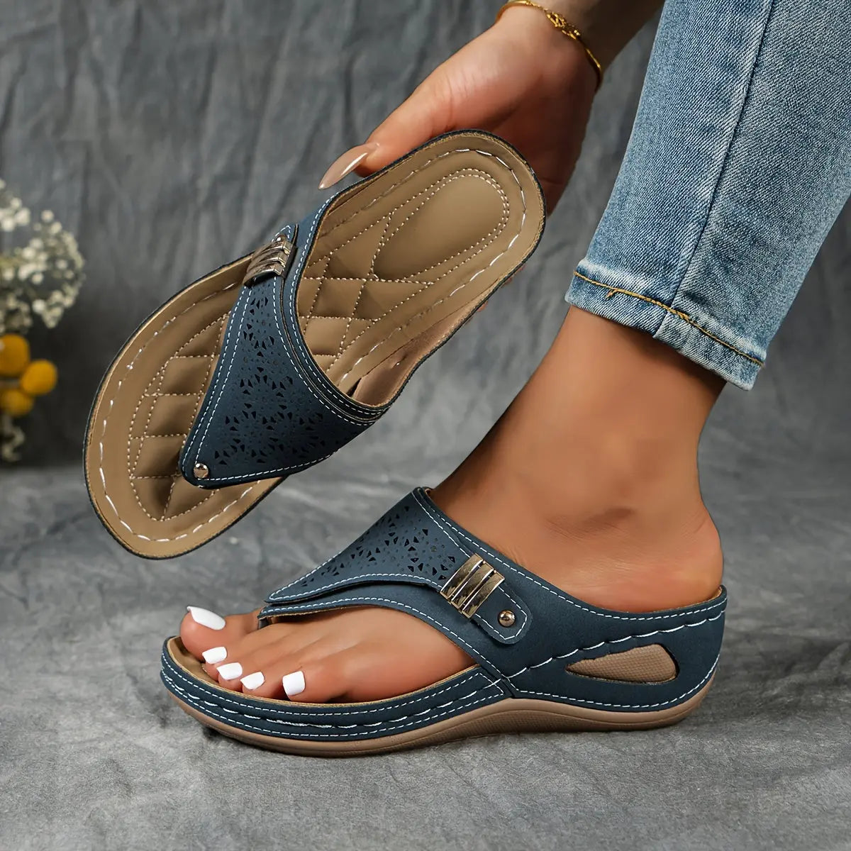 Élodie™ - Women's Wedge Flip Flops