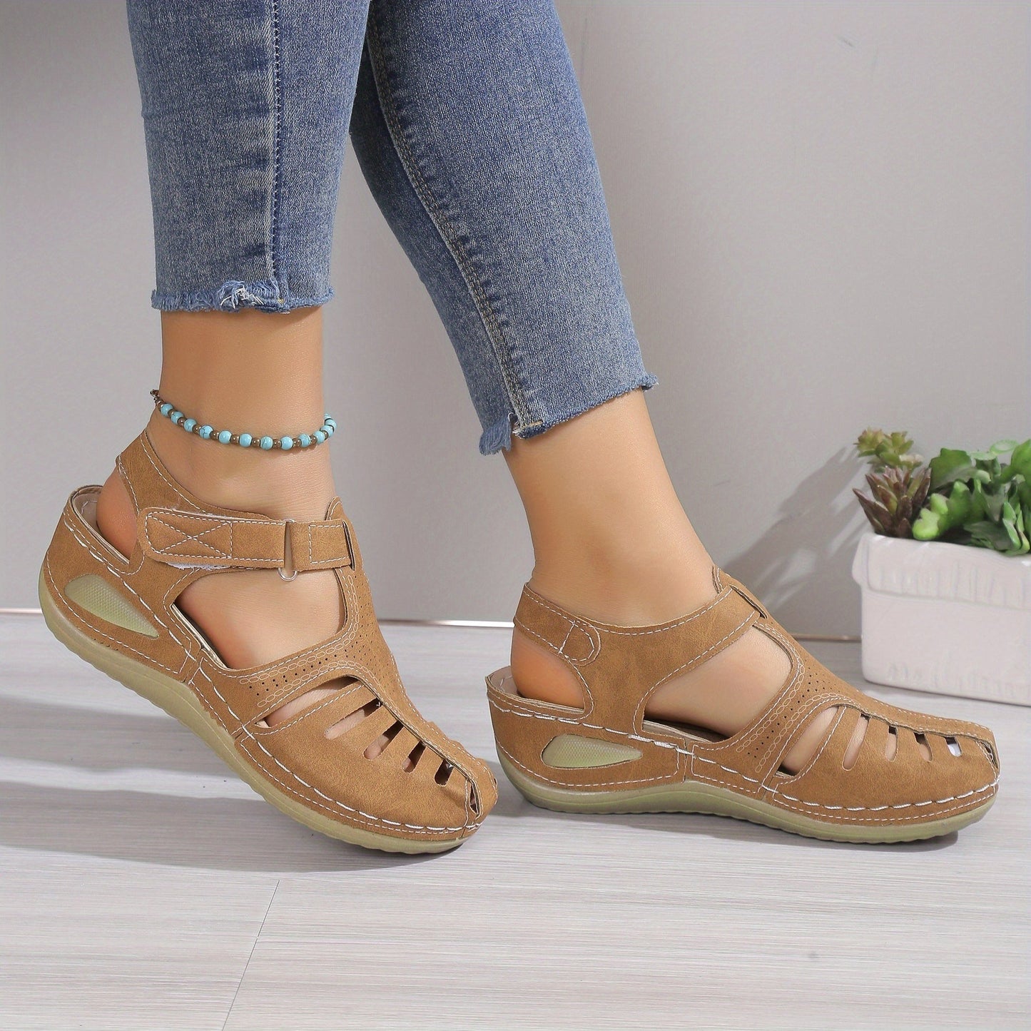 Leni™ – Comfort Sandals with Gentle Elevation