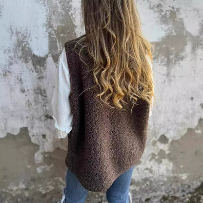 Rhea | Button-down Short Warm Vest